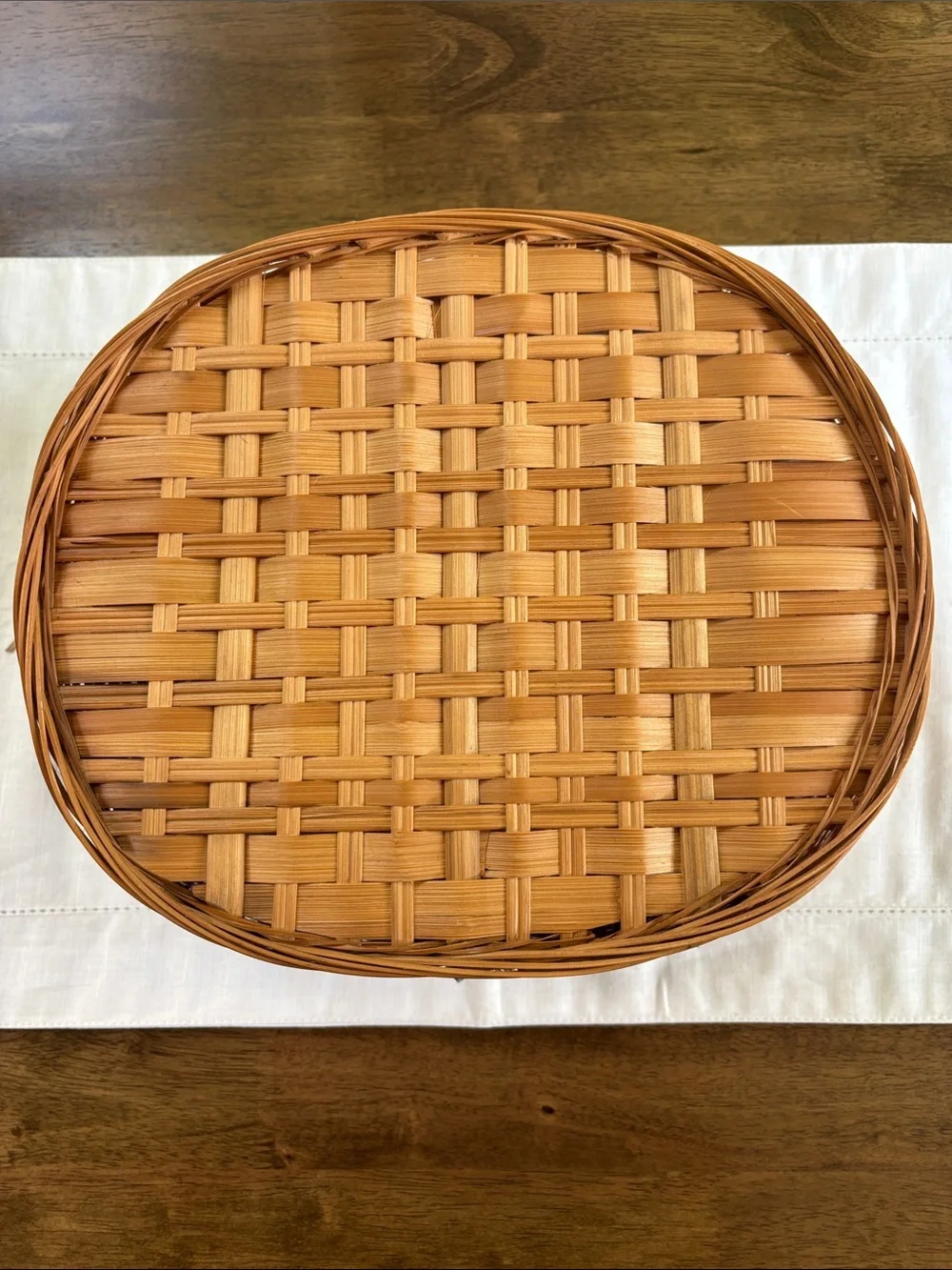 “Vintage Longaberger Style”Round Sewing Basket w/ Split Fabric Lid & Liner 11x9”